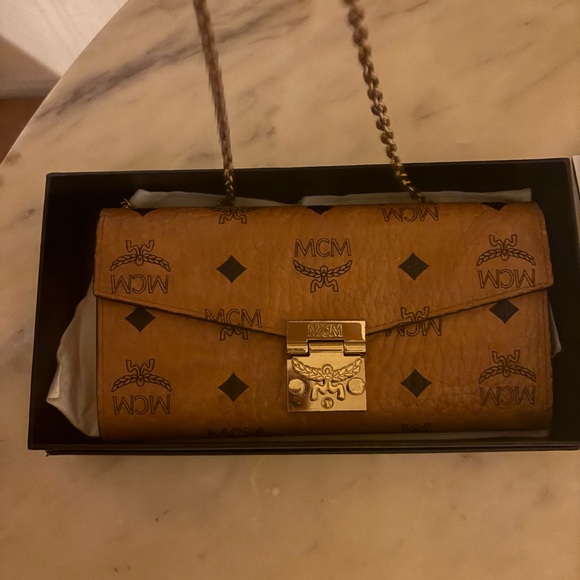MCM TRACY WALLET ON CHAIN IN VISETOS - Picture 3 of 6